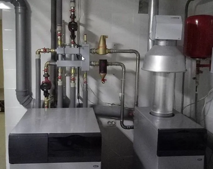 Монтаж котла BAXI SLIM с гидрострелкой GIDRUSS Монтаж котла BAXI SLIM с гидрострелкой GIDRUSS