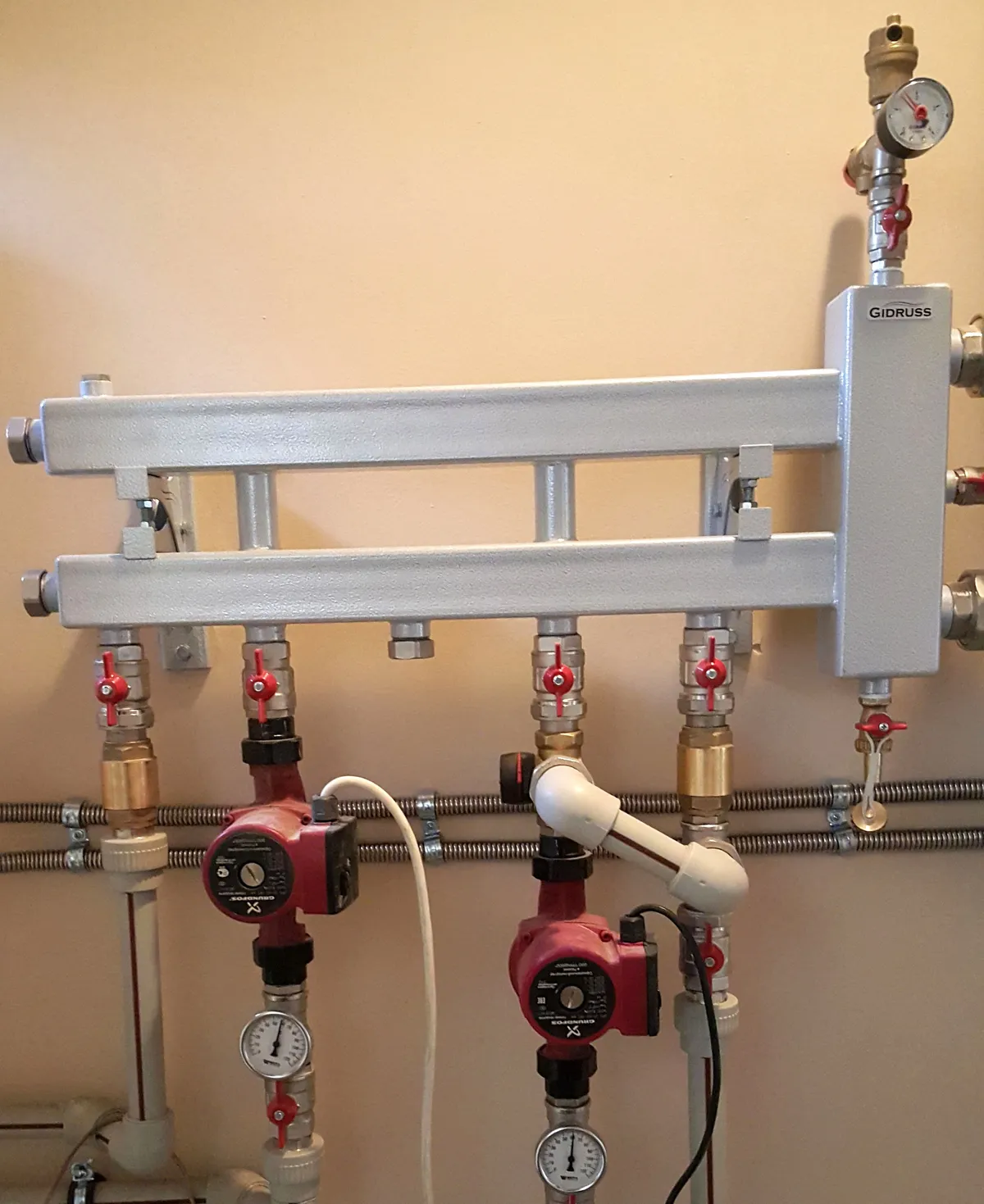 BM-60-3D + K.BM-100 в частном коттедже г. Сочи BM-60-3D + K.BM-100 в частном коттедже г. Сочи